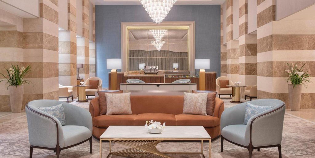 St. Regis Doha - Il bar principale - Un'esperienza di lusso nel cuore del Qatar